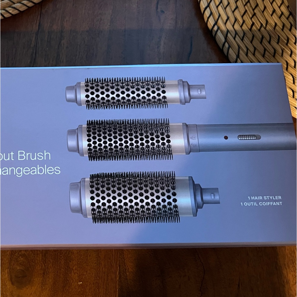 Thermal round brush (not a blow dryer)